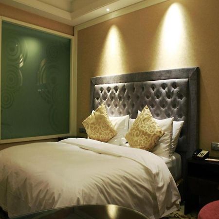 S&N Dalian Hotel Exterior photo