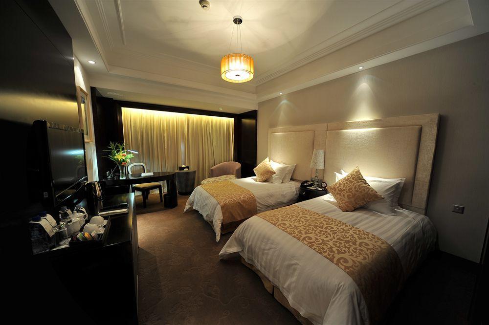 S&N Dalian Hotel Exterior photo