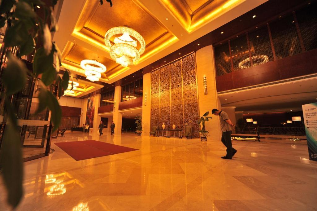 S&N Dalian Hotel Exterior photo