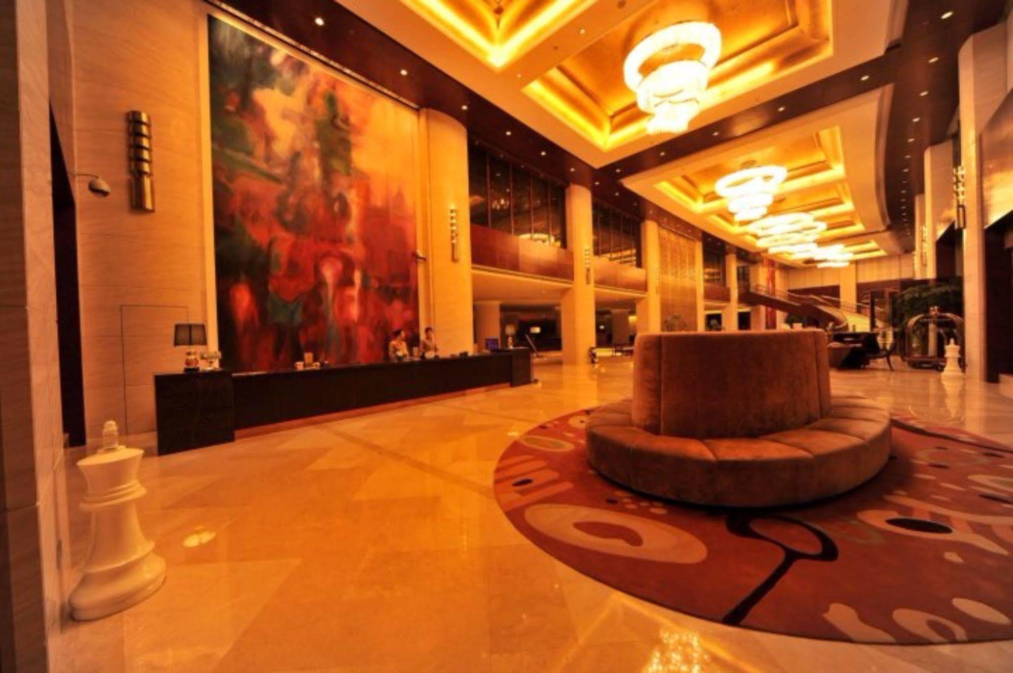 S&N Dalian Hotel Exterior photo