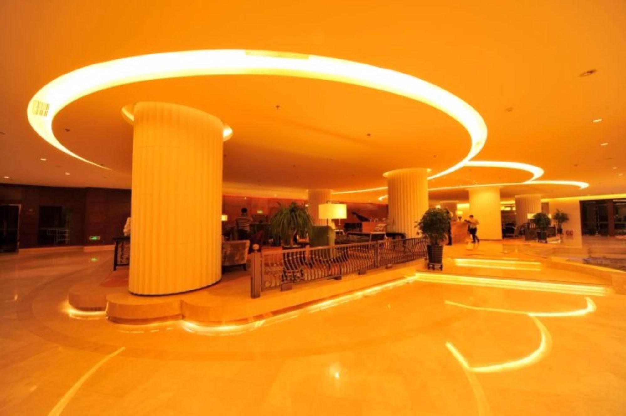 S&N Dalian Hotel Exterior photo