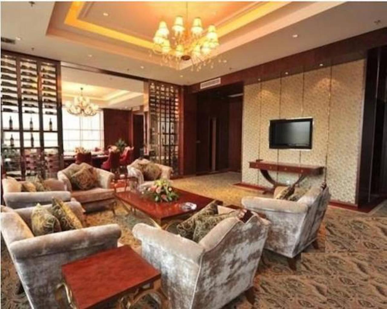 S&N Dalian Hotel Exterior photo